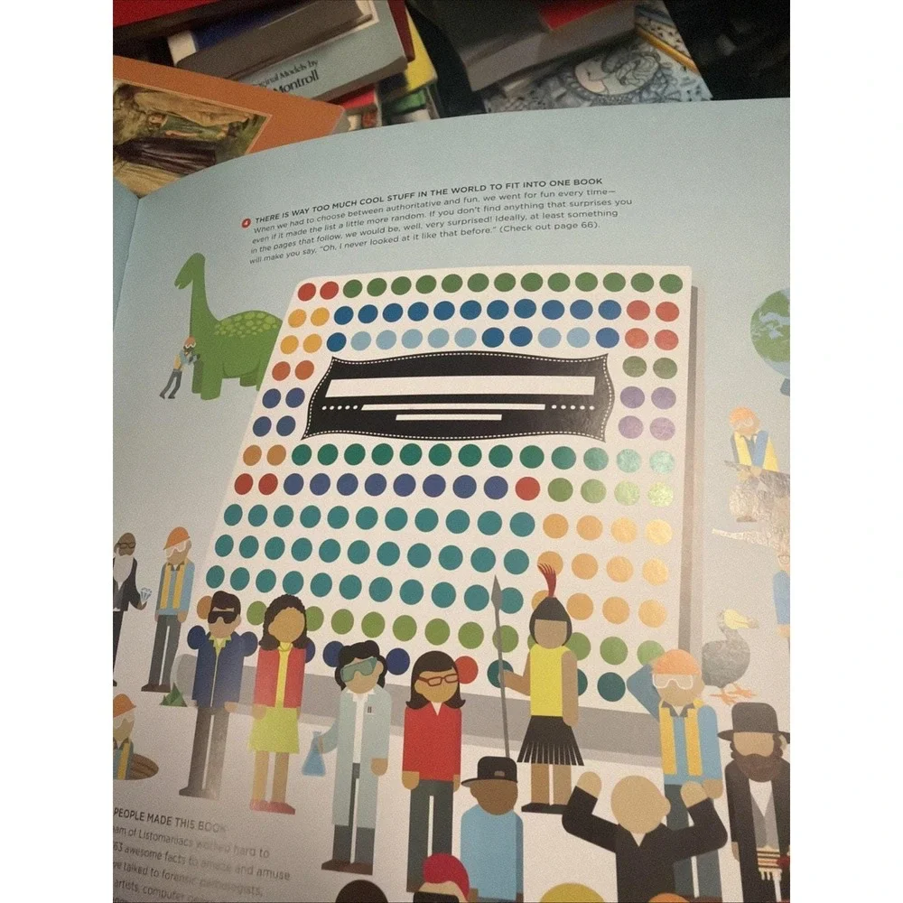 Listomania: A World of Fascinating Facts in Graphic Detail By The Listomaniacs